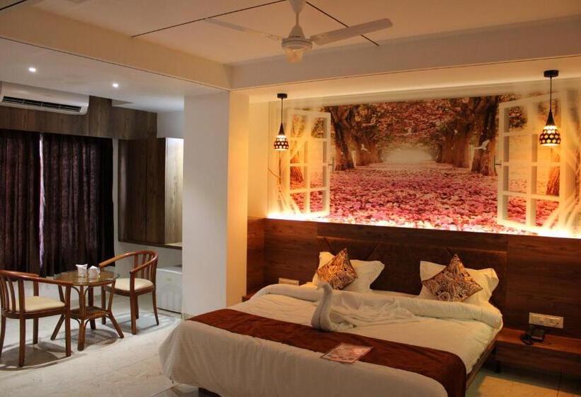 جناح سرير كينج, The Grand Piano   Best Business Hotel In Patan