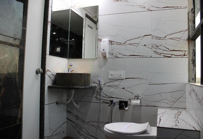 جناح, The Grand Piano   Best Business Hotel In Patan