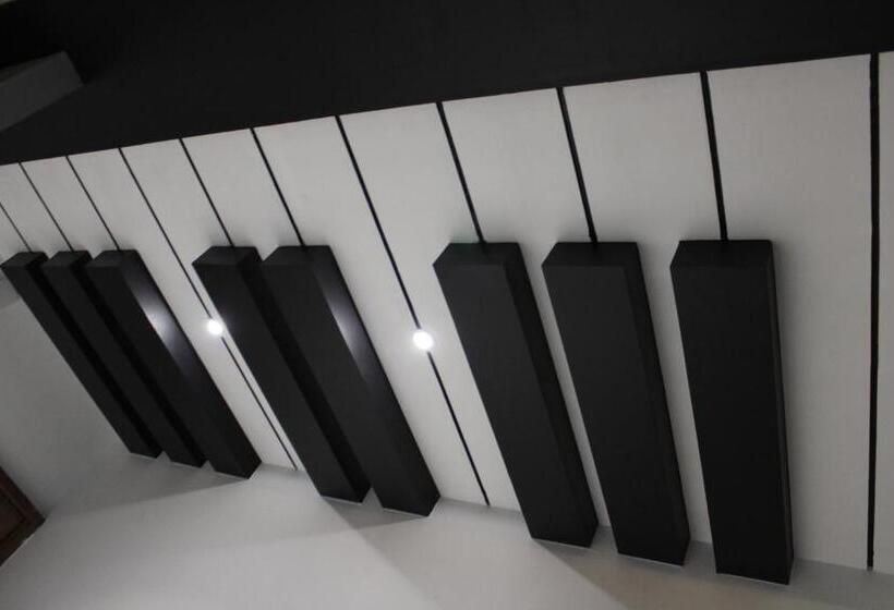 Люкс Superior, The Grand Piano   Best Business Hotel In Patan