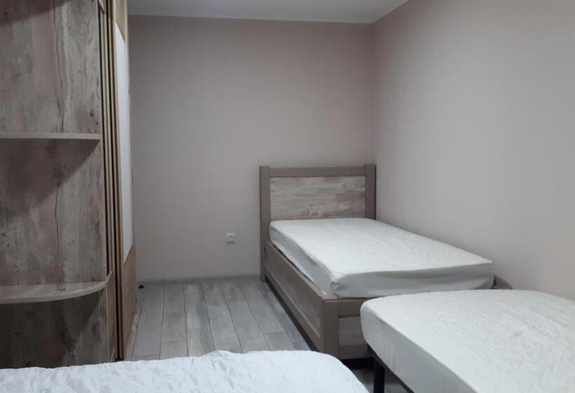 اتاق کلاسیک چهارنفره, отдельные номера в гостевом доме Guest House