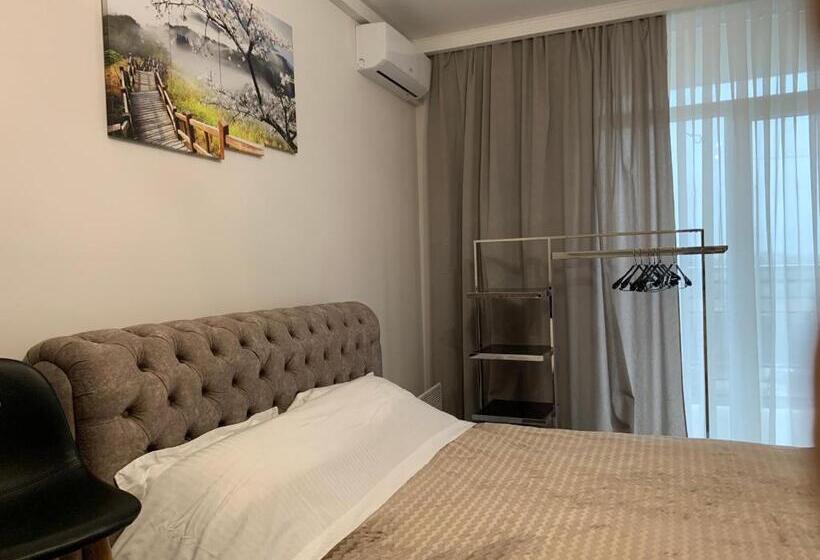 اتاق استاندارد با بالکن, апартаменти студія на герцена