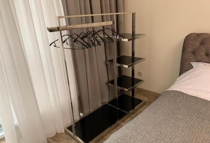 استودیوی لوکس, апартаменти студія на герцена