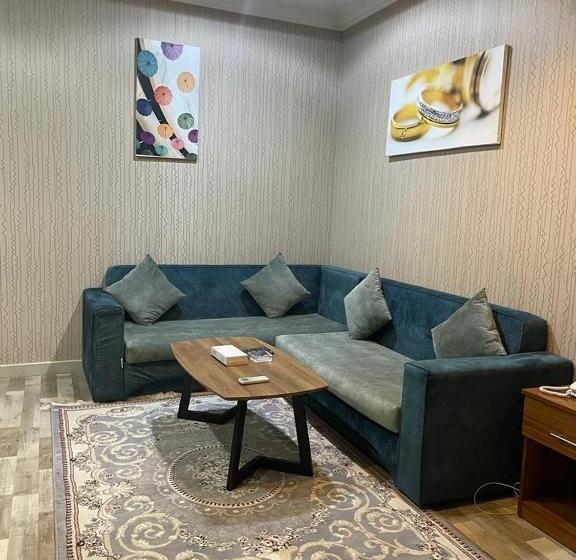 Люкс 2 Спальни, سكون سويت للشقق الفندقية