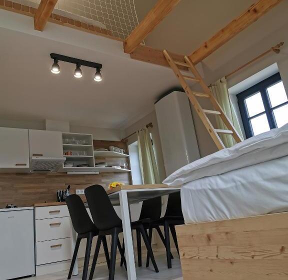 Апартаменты 1 Спальня, Apartmány Slunce