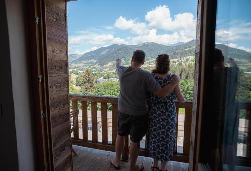 חדר משפתחתי סופריור, Le Toi Du Monde