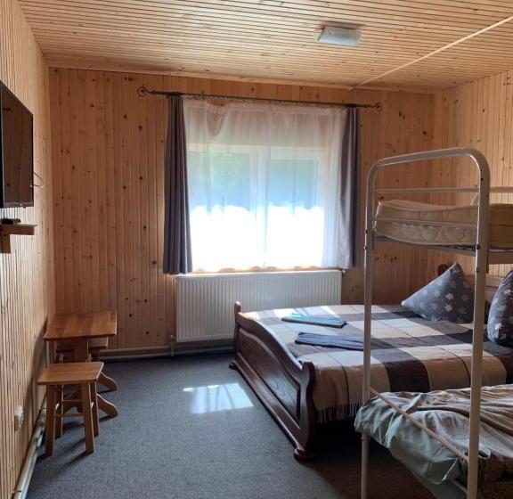 اتاق سوپریور سه تخته, Novoe Shale