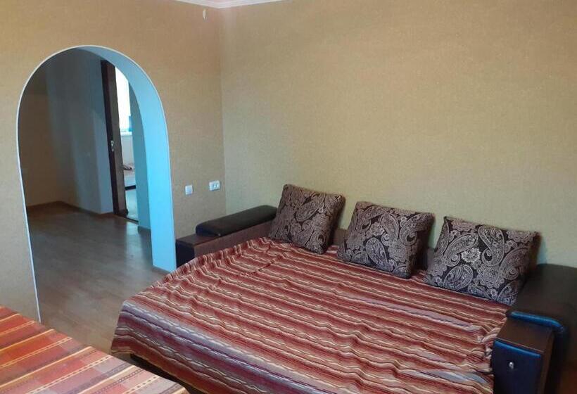 اتاق اکونومی, татьянин двор