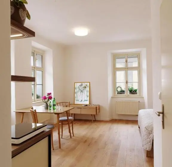 Deluxe-huone, Bonviván Apartments