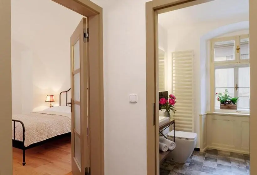 Deluxe-huone, Bonviván Apartments