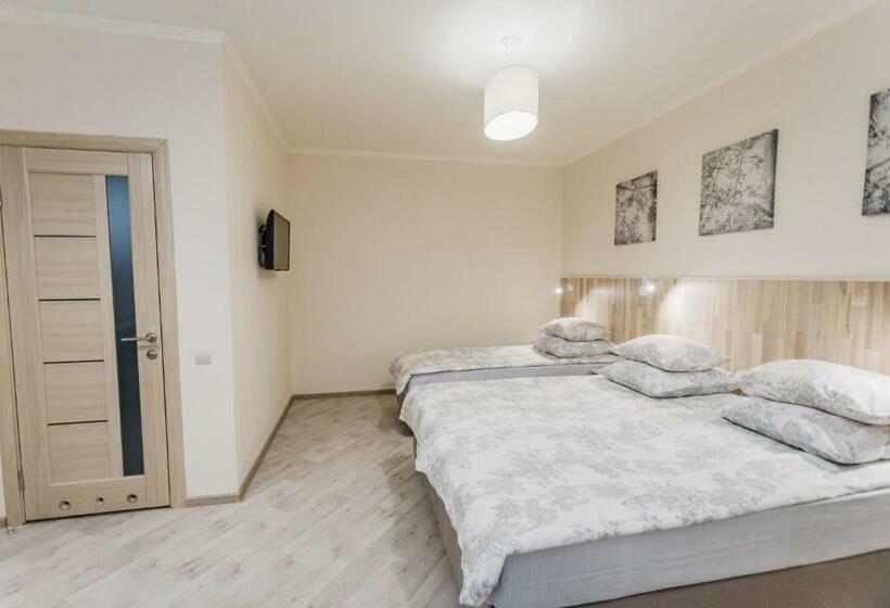 デラックストリプルルーム, Villa Grey House