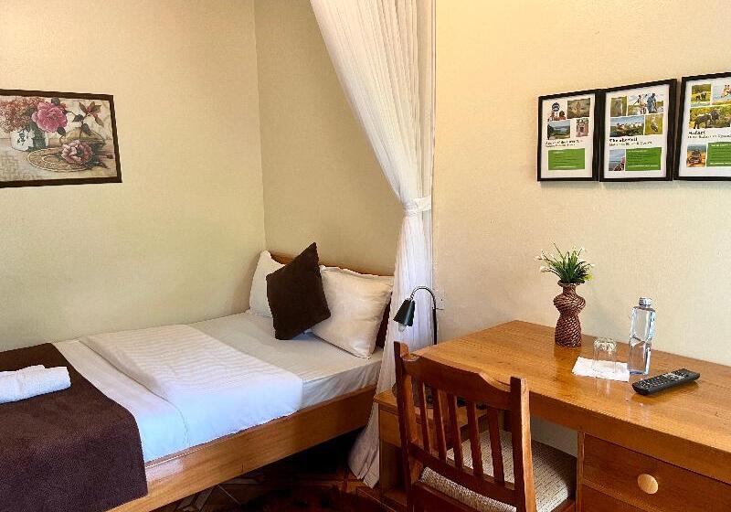 اتاق استاندارد یک نفره, Sunset Hotel Entebbe