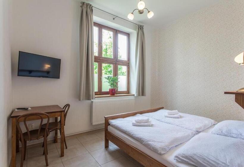 패밀리 룸, Penzion A Restaurace U Hájků