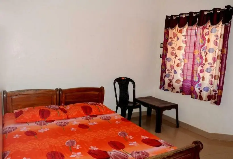 エコノミールーム, Shwetha Lodge