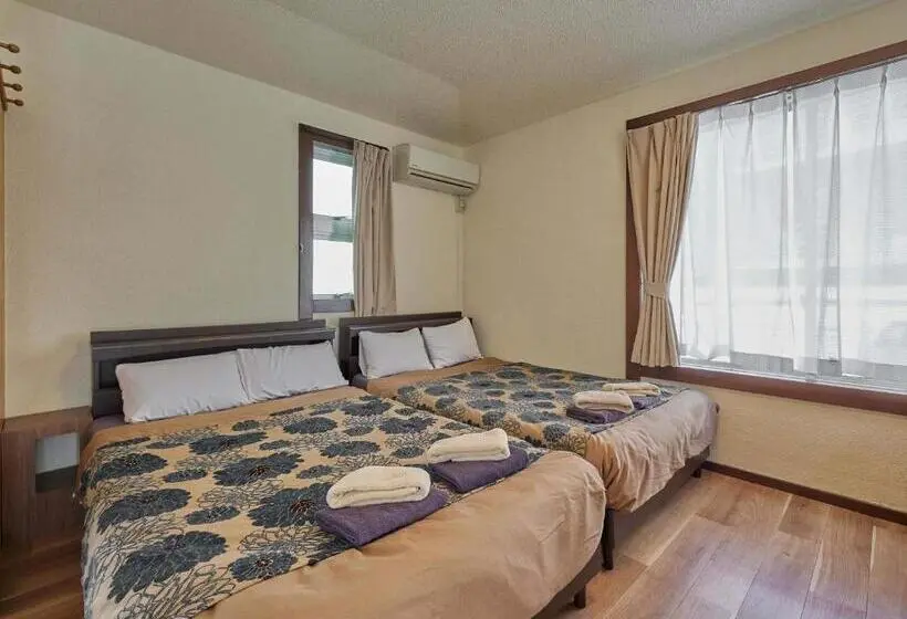 Huoneisto 1 Makuuhuone Parveke, Yukurina Resort Okinawa