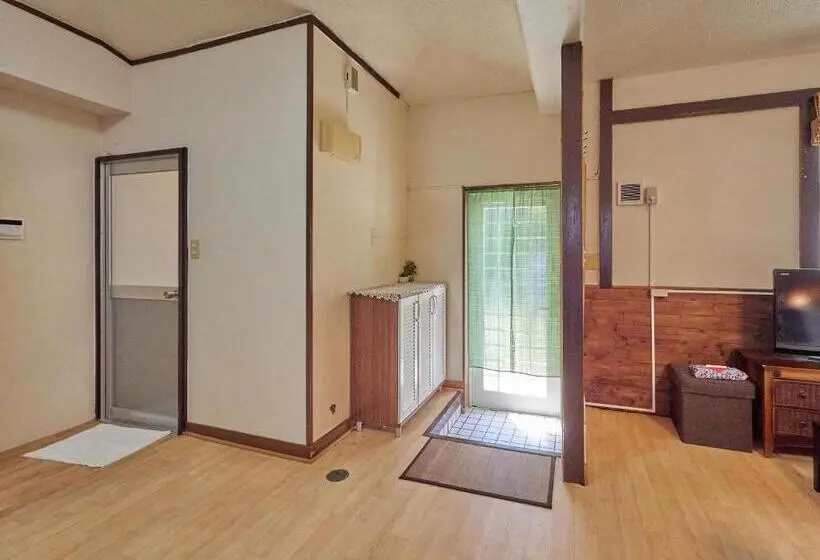 Huoneisto 1 Makuuhuone Terassi, Yukurina Resort Okinawa