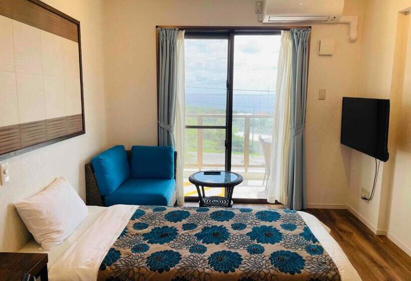 オーシャンビューのデラックストリプルルーム, Yukurina Resort Okinawa