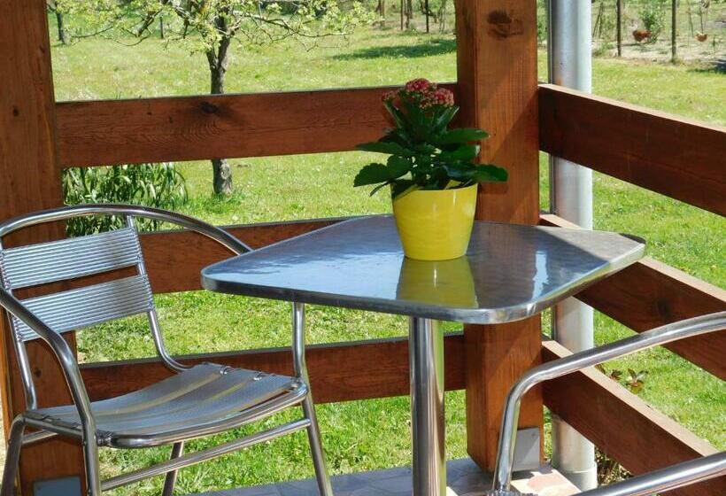 Apartament 2 Sypialnie, 8888 Apartmanház