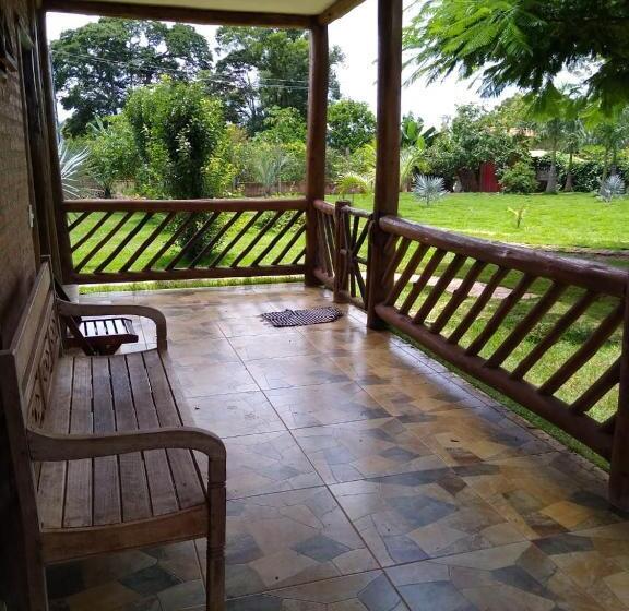 标准三人间, Pousada Café Da Roça