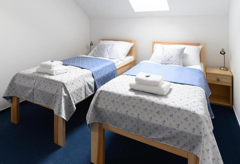 Номер Стандарт, Venclův Statek