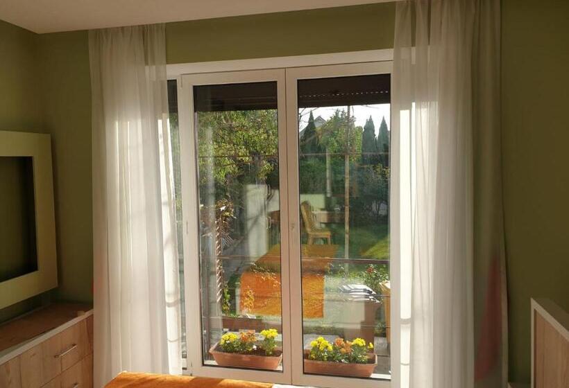 Standard room with outdoor bath, Villa Umberti
