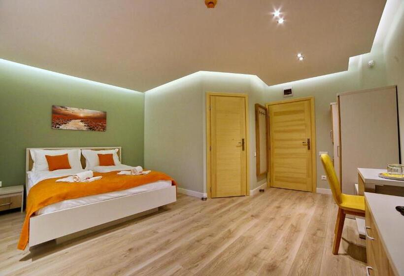 ویلای 3 خوابه, Villa Umberti