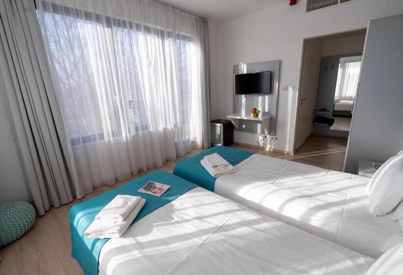 带1个卧室的带阳台的公寓, Zamárdi Tok