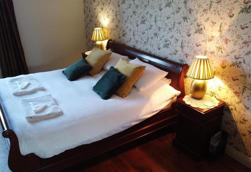 جناح, Chez Jallot