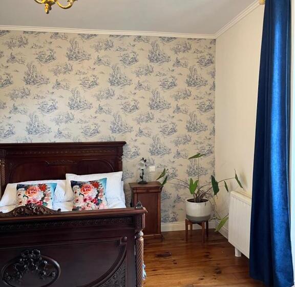 جناح عائلي, Chez Jallot