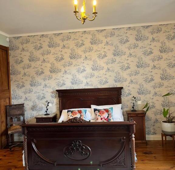 جناح عائلي, Chez Jallot