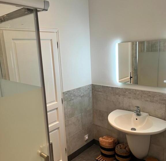 غرفة قياسية, Chez Jallot