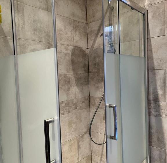 غرفة قياسية, Chez Jallot