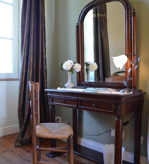 جناح, Chez Jallot