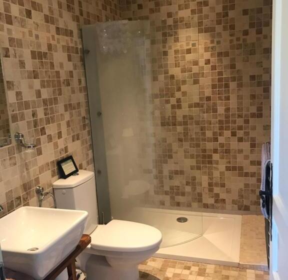 غرفة قياسية, Chez Jallot