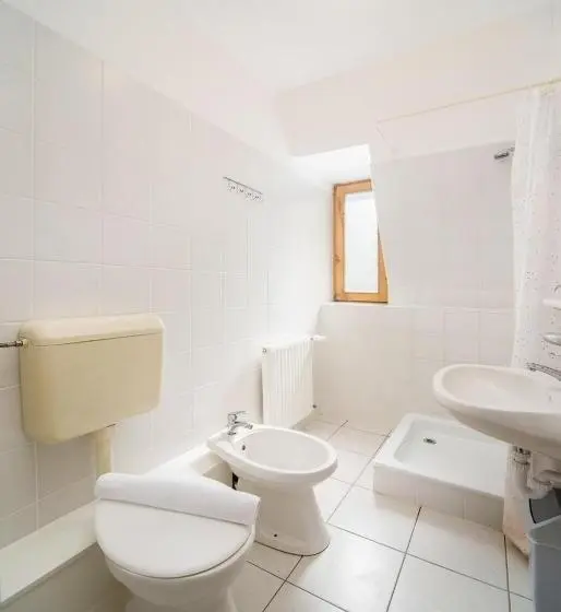 スタンダード４人部屋, Regia Panzió
