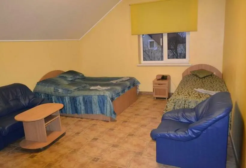 Suite, Rava Ruska
