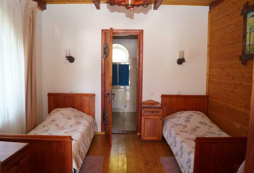 اتاق استاندارد با چشمانداز کوهستان, норіс