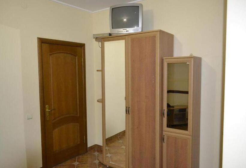 חדר סטנדרט, Rava Ruska