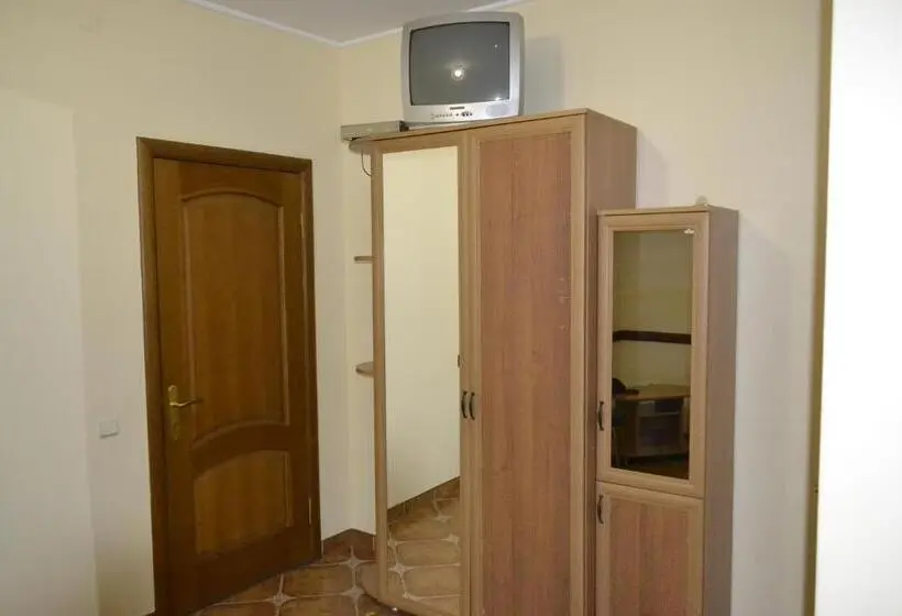 Habitació Estàndard, Rava Ruska