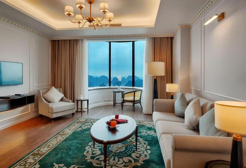 سوئیت اجرایی با مشاهده, Flc Halong Bay Golf Club & Luxury Resort