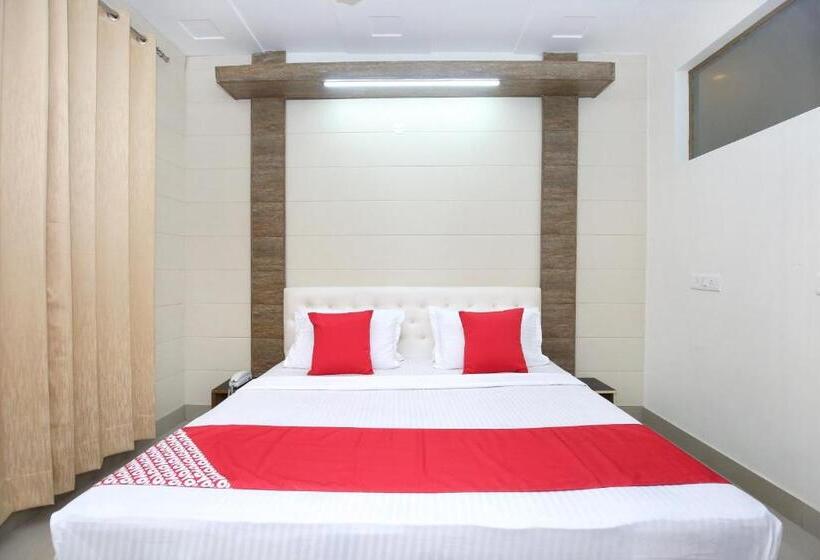 스탠다드 룸, Collection O Gold Star