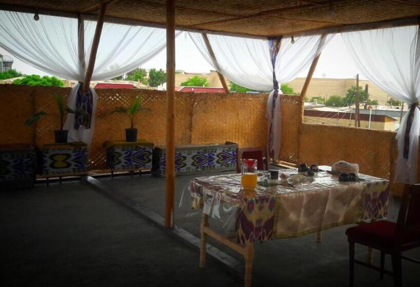 اتاق استاندارد سه نفره, Naqshband