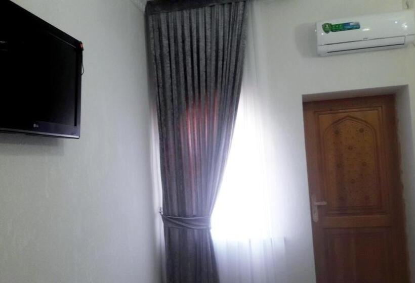 اتاق استاندارد یک نفره, Naqshband