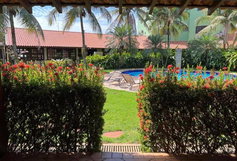 Номер Deluxe Вид на Бассейн, Premier Garden