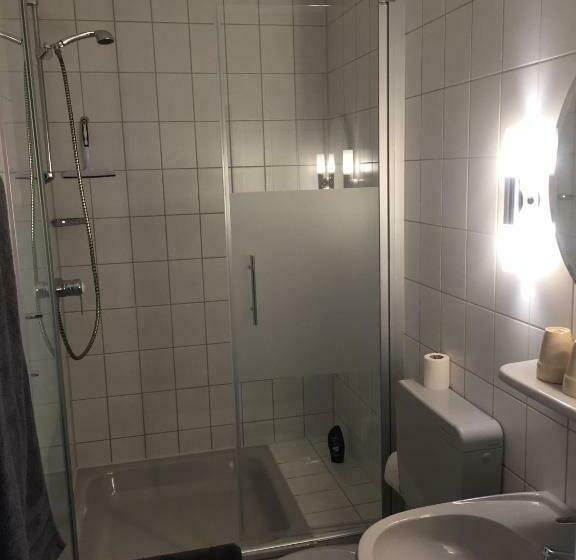 经济房, Wuelfers Gasthaus