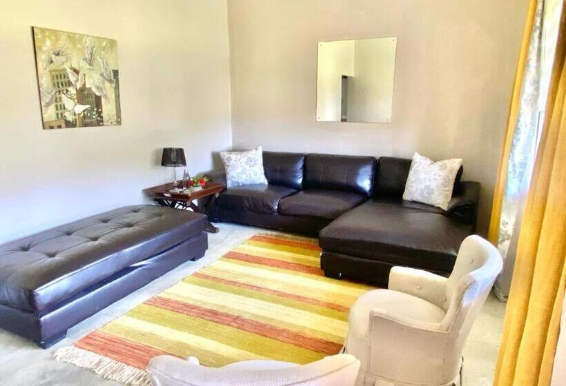 Бунгало Стандарт, Picardie Guest Farm