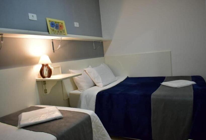 スーペリアトリプルルーム, Pousada Manacá