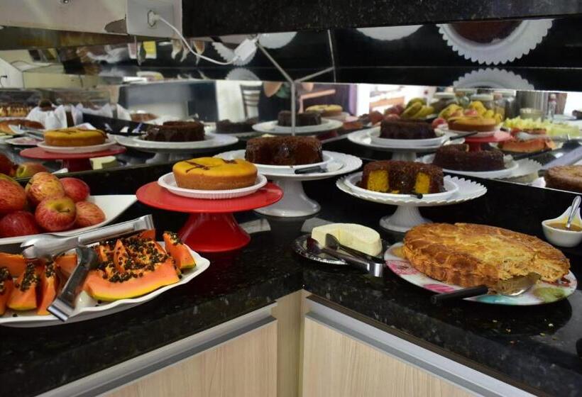 デラックススイート, Pousada Manacá