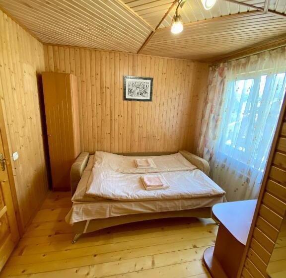 اتاق خانوادگی, Zyma_lito Guest House