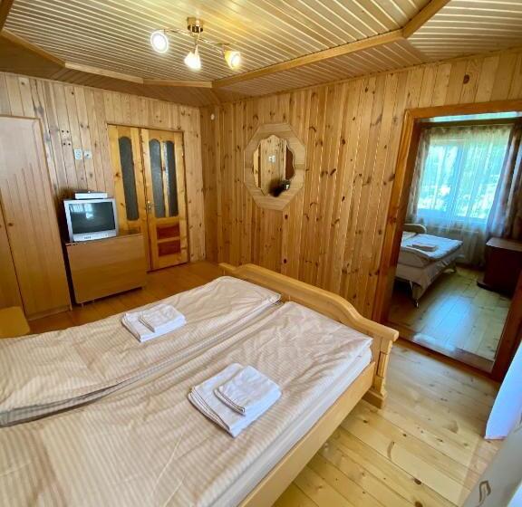 اتاق خانوادگی, Zyma_lito Guest House