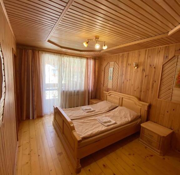 اتاق خانوادگی, Zyma_lito Guest House